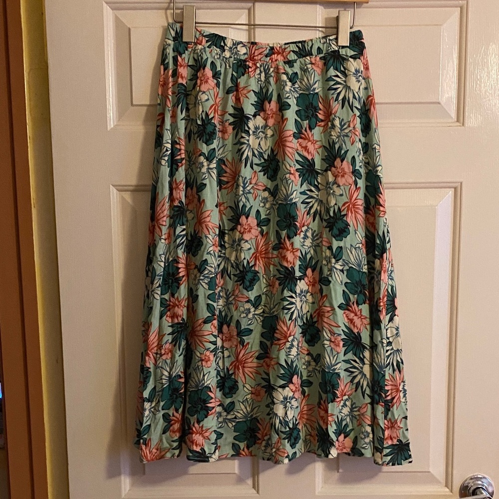 NWT Lost + Wander Multicolor Floral A-Line Skirt, Size M
